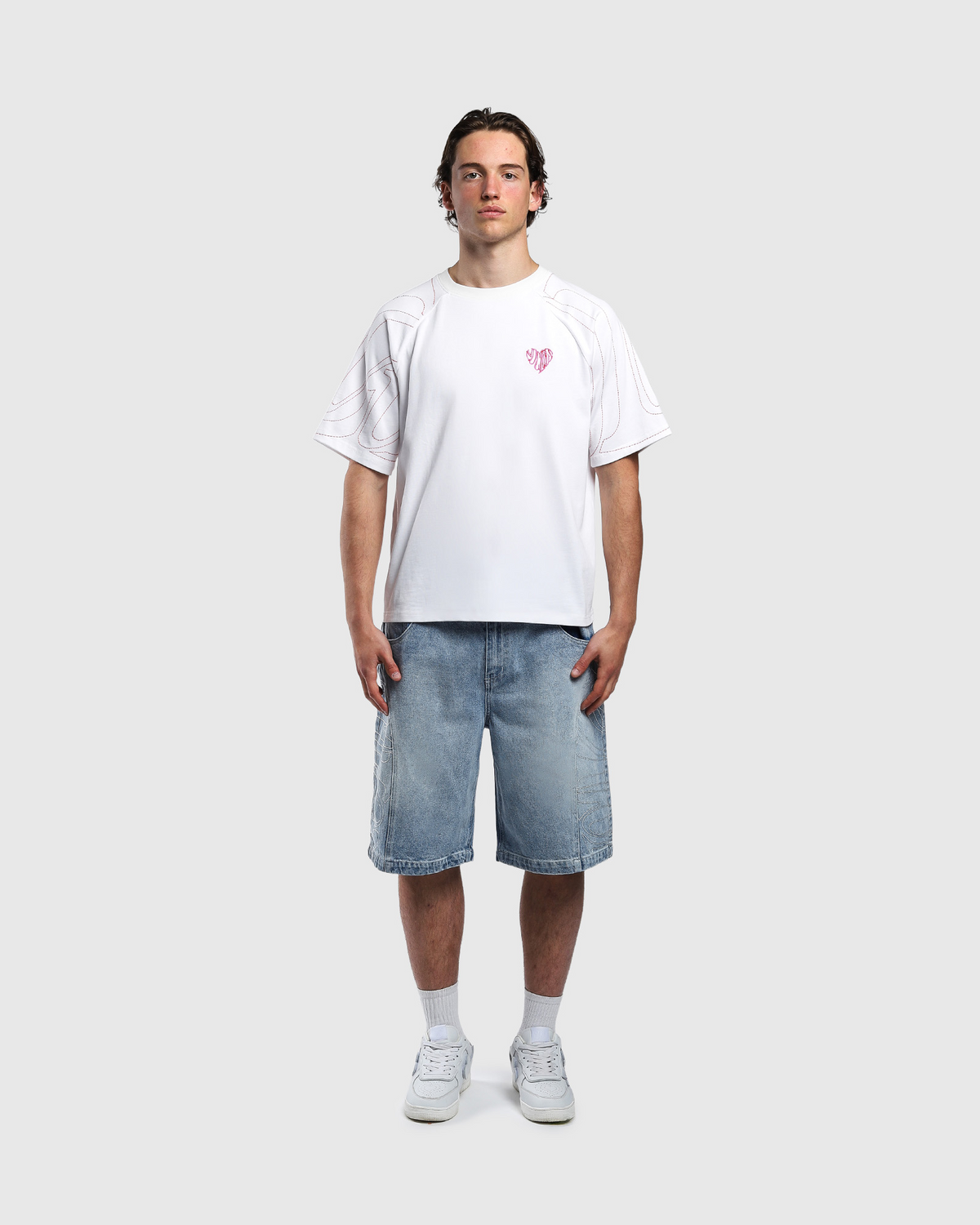 Pinky link tee