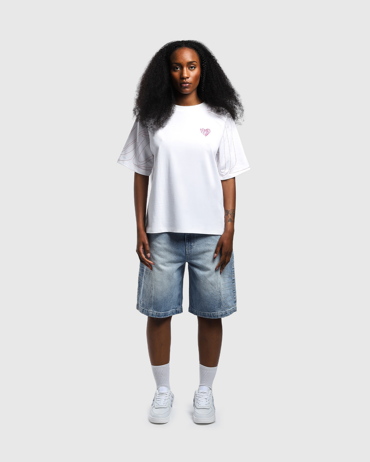 Pinky link tee
